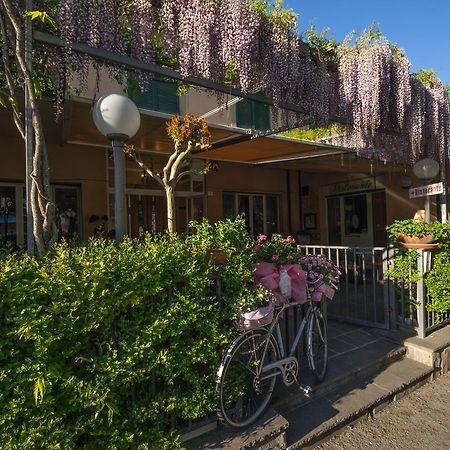 Hotel Ristorante Bologna Сан-Пьеро-ин-Баньо Экстерьер фото